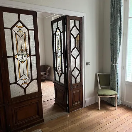 Les De L'opera Guest house *